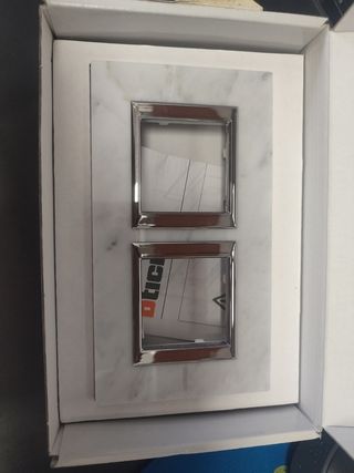 BTICINO AXOLUTE PLATA AXIAL.