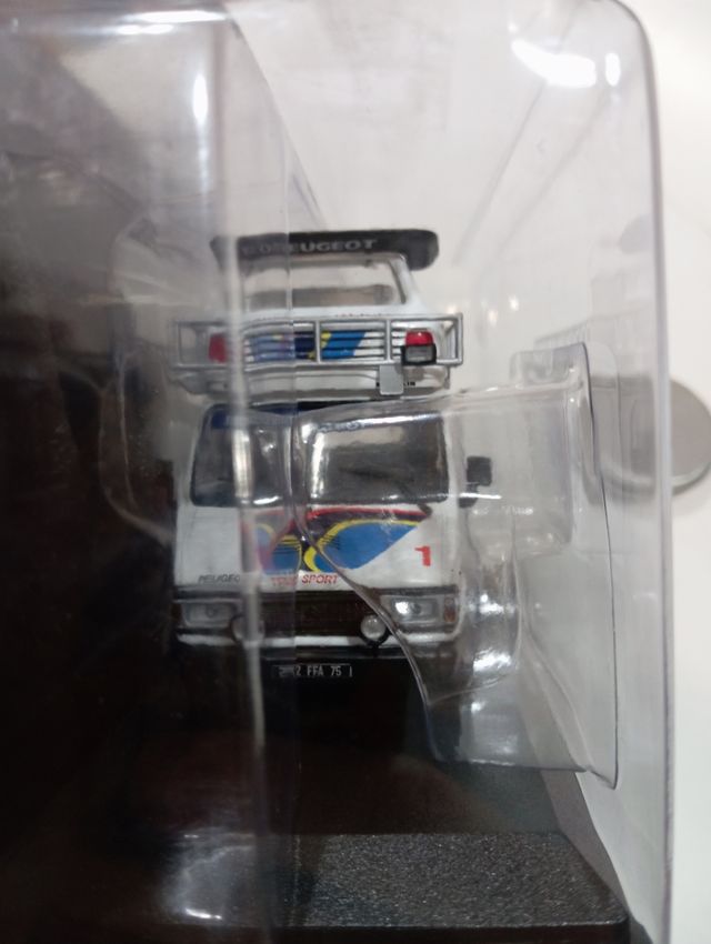 Furgoneta Citroen asistencia Peugeot