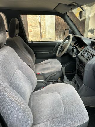 Mitsubishi Montero 1997