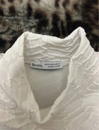Top blanco bershka 