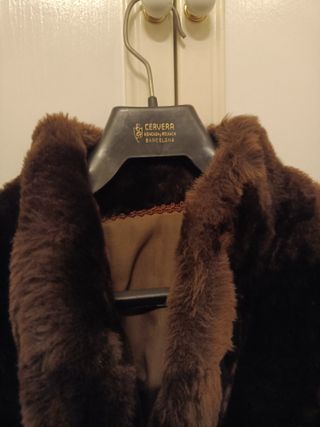 chaquetón de piel de mutón para mujer