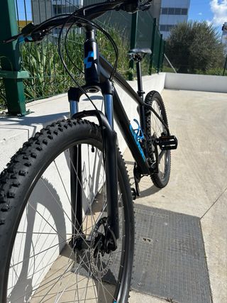 Bicicleta MTB29’ Cube