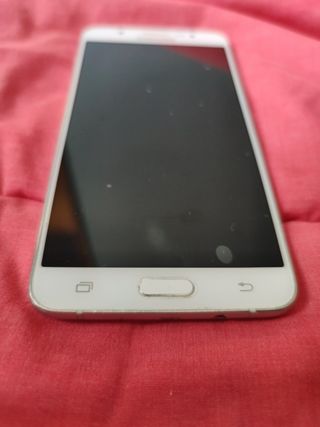 Samsung J7 (2016)