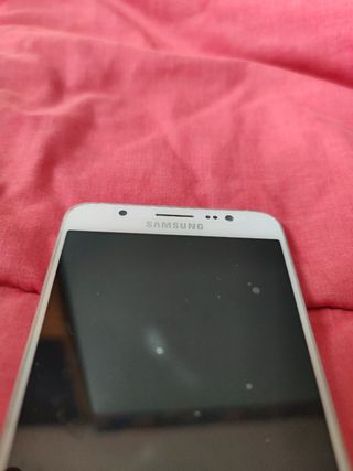 Samsung J7 (2016)