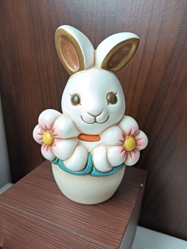 Coniglietto fra i fiori Thun