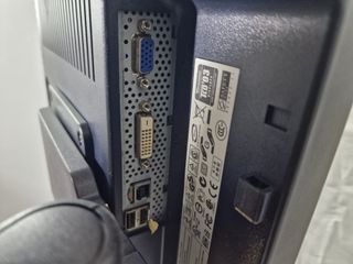 Monitor pc 17 hp lcd regulable