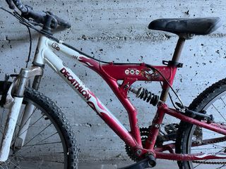 Mountain bike da bambino Decathlon da riparare