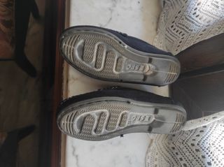 Bonitos zapatitos azul marino ante n° 28
