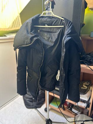 Chaquetón negro de zara