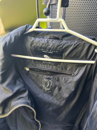 Chaquetón negro de zara