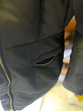 Chaquetón negro de zara