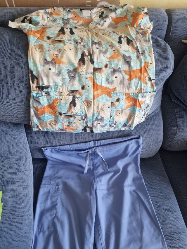 Casaca veterinaria y pantalón