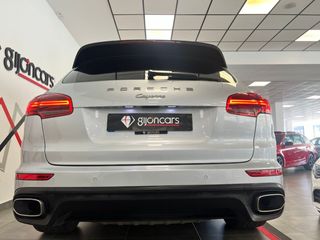 Porsche Cayenne 2015
