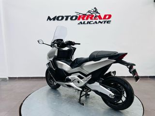 HONDA FORZA 750