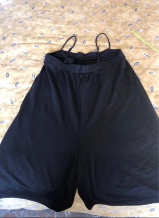 Mono corto negro Zara 