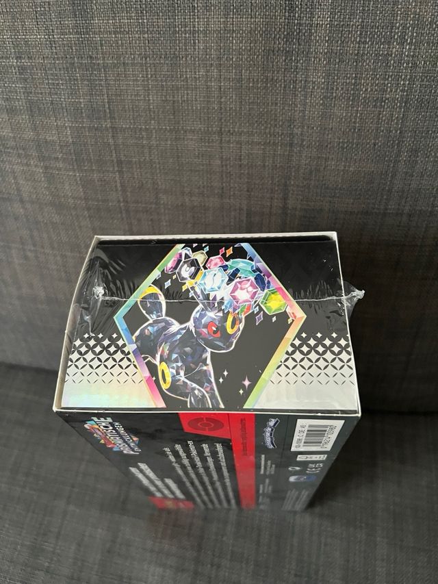 Pokémon Prismatic Evolutions Caja Sorpresa