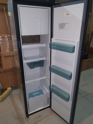 Nevera trivalente autocaravana
