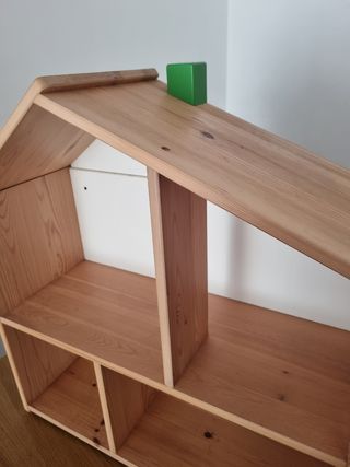 Casita muñecas estantería IKEA