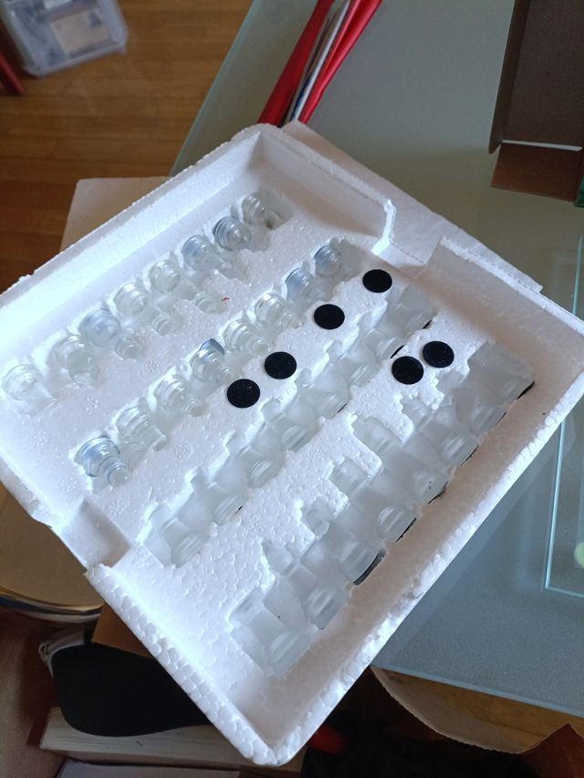 Juego de ajedrez de cristal