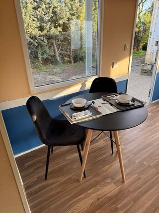 Casa móvil gama alta residencial con chaiselongue