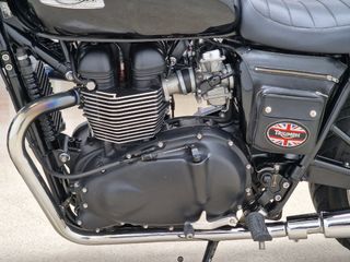 Triumph Bonneville 900 T100