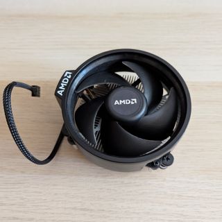 Procesador AMD Ryzen 5 2600 con disipador