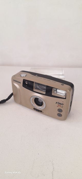 Samsung fino 25s camara analógica