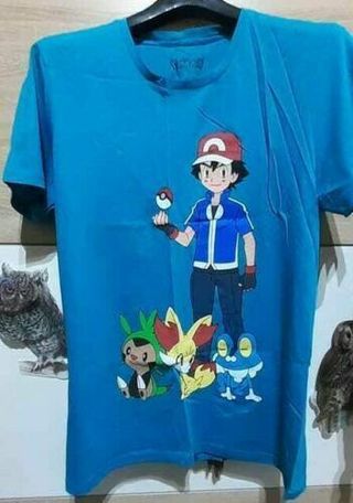 1 Maglietta original Tshirt Pokemon Ash team Kolos