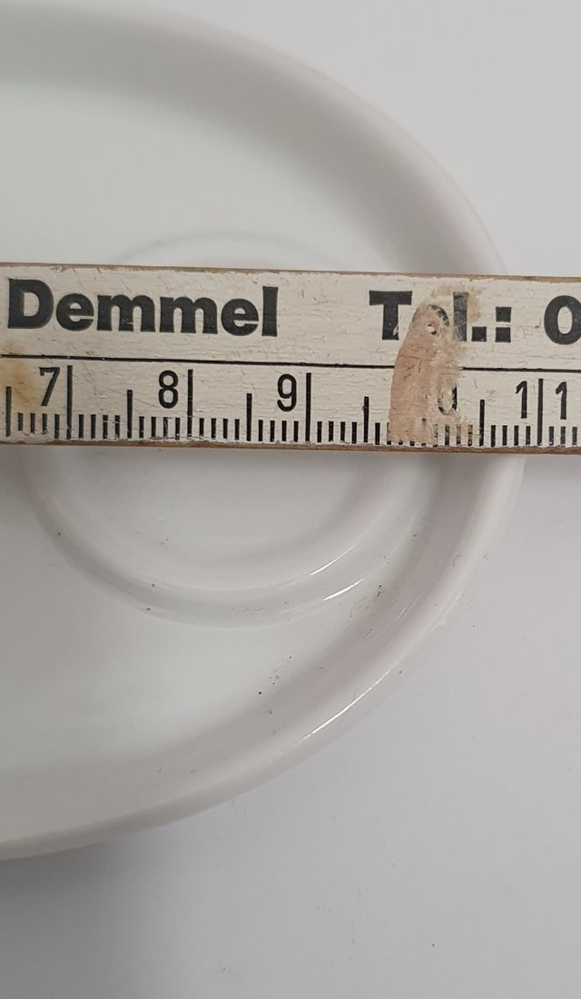 Sale/pepe in ceramica a forma di