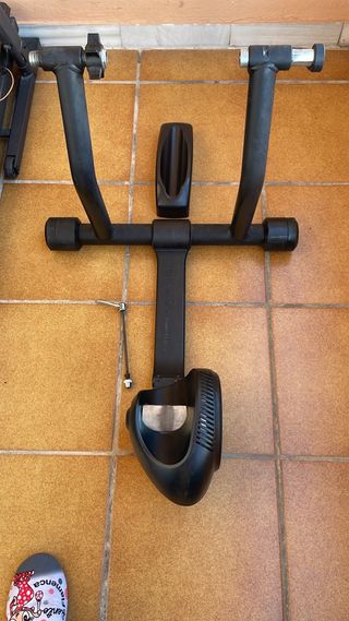 Rodillo virtual bici bkool y libro de entenamiento