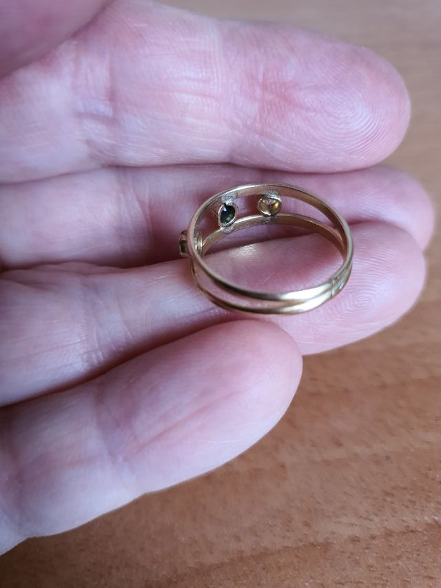 Anillo Goldfilled con piedras