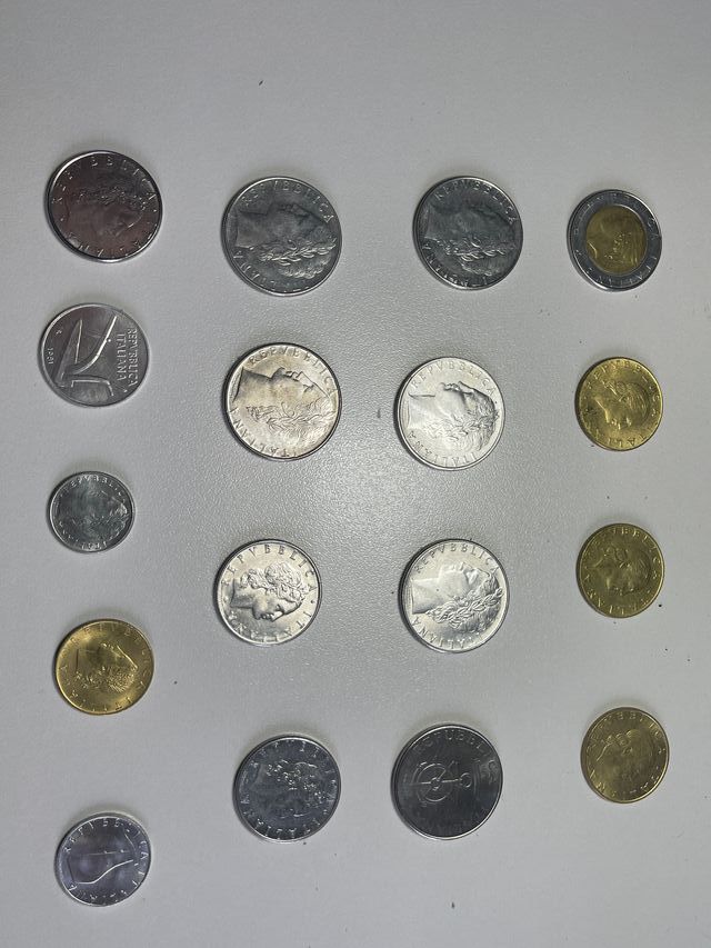 Italia. LOTE PREMIUM – ITALIA | 17 MONEDAS PRE-EUR