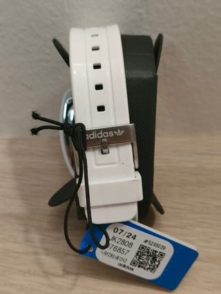 Reloj Adidas Retro Wave Two