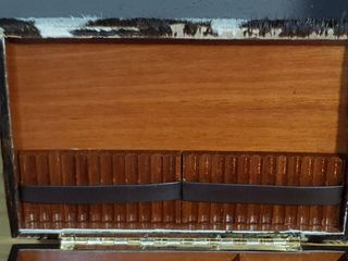 Caja de tabaco. Joyero de madera. Todo vintage.