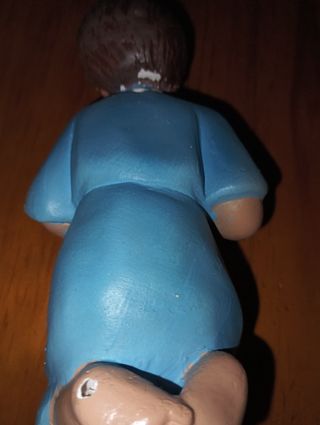 Figura niño rezando