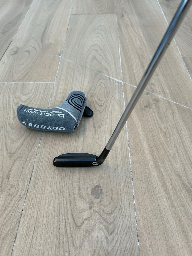 Putter Odyssey Black Tour Series Design