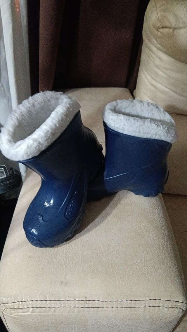 Pantalon nieve y botas para niño 8 años