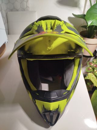 Casco cross