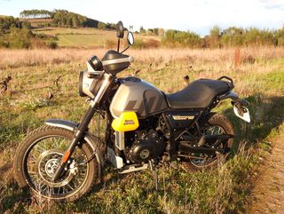 Royal Enfield SCRAM 411 HIMALAYAN 2023