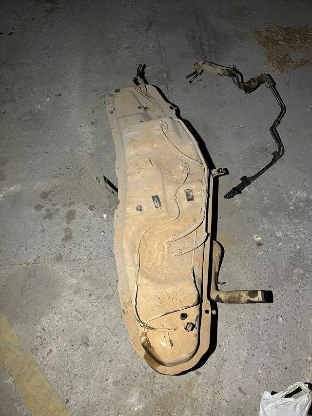 DEPOSITO combustible MONTERO V60