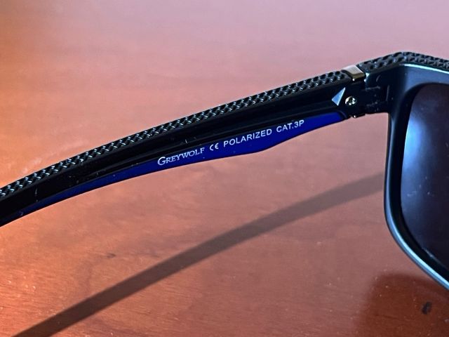 Occhiali da sole polarizzati