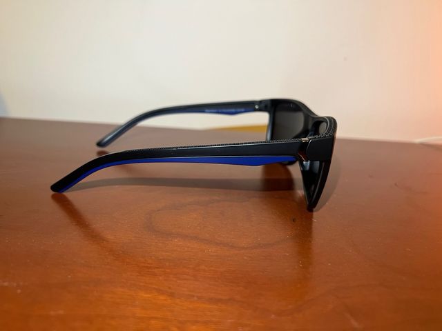 Occhiali da sole polarizzati