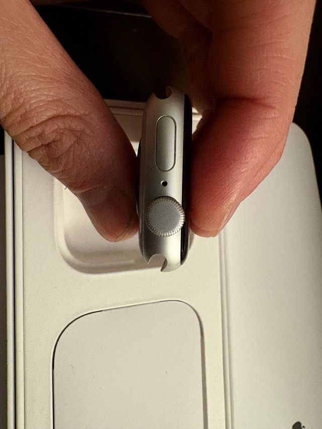 Apple iwatch SE 2022 40mm silver