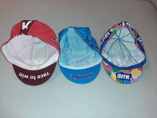 Gorras de equipos ciclistas