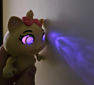 Smoby 44 Power Pilou Gatti Personaggio Luci Suoni