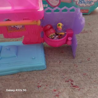 Shimmer&Shine casita con muñeca y masco