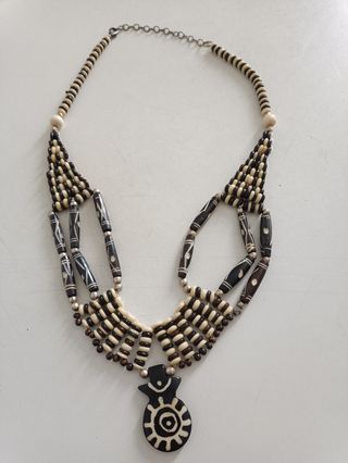 Collar africano