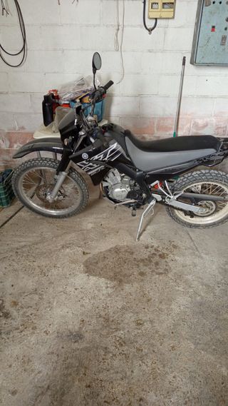 Moto yamaha xt125r