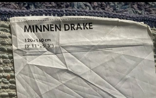 Alfombra IKEA infantil