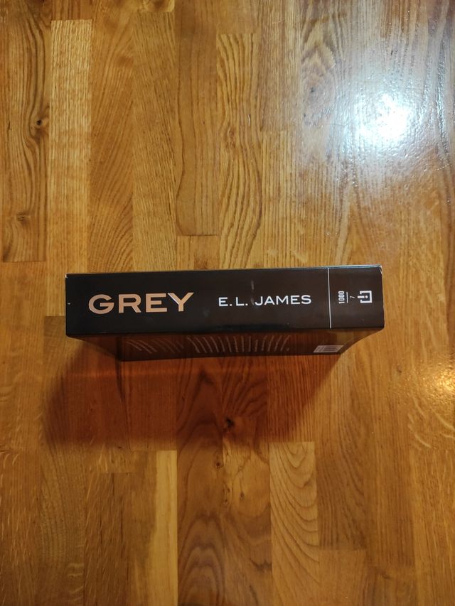 Grey («Cincuenta sombras» contada por Christian Grey 1)